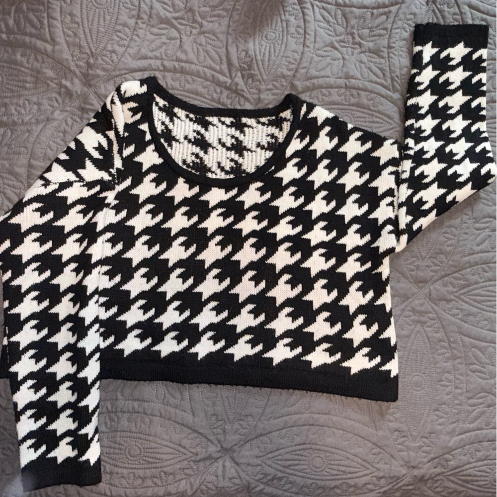 Black and White Houndstooth Sweater